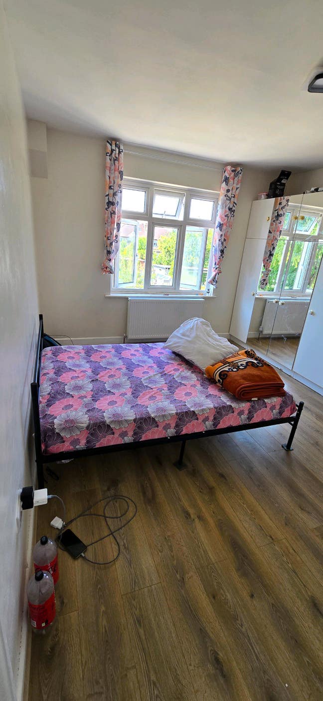 Two double bed rooms for rent Main Photo