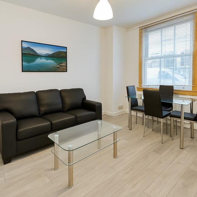 2 Bedroom bedroom flat furnished near Edin Uni Main Photo