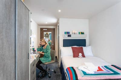 Study Inn Reynard House Gold En-suite Serviced  Main Photo