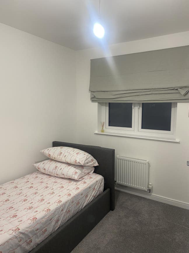Single room for rent Main Photo