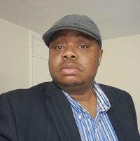 Professional Male seeks a single or double room Main Photo