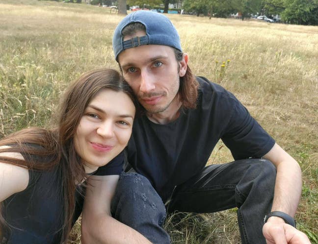 Room/en-suite/studio wanted, long-term, couple. Main Photo