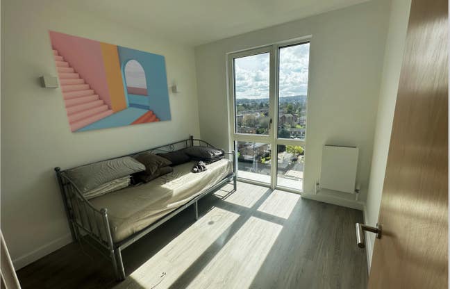 Double Room in East Croydon Tower – All Bills Incl Main Photo