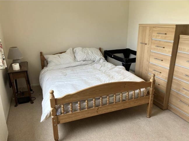 A Double Bedroom Available: Leven Main Photo