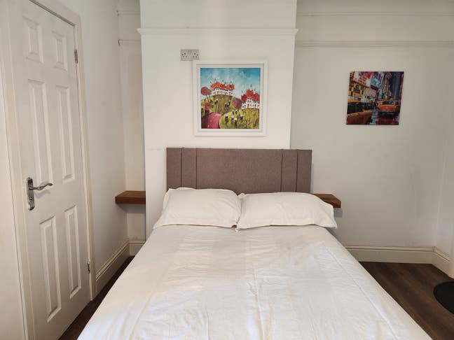 Cosy self-contained apartment Main Photo