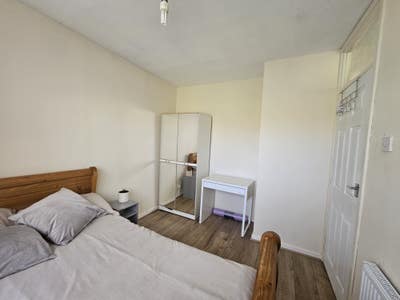 Premium Professional House Share Main Photo