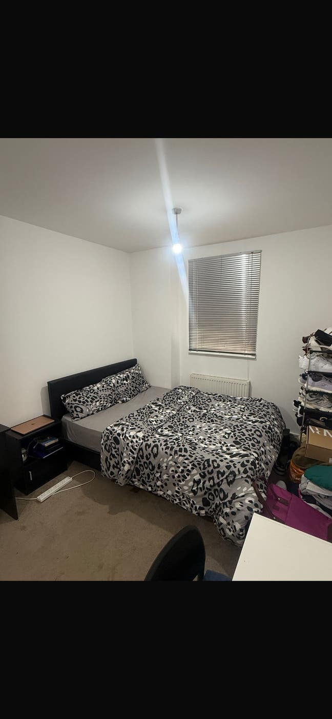 One en-suite furnished bedroom for rent Main Photo