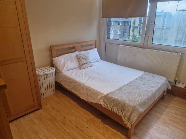 Clean, Modern Room Just 5 Mins from Tube Bills inc Main Photo