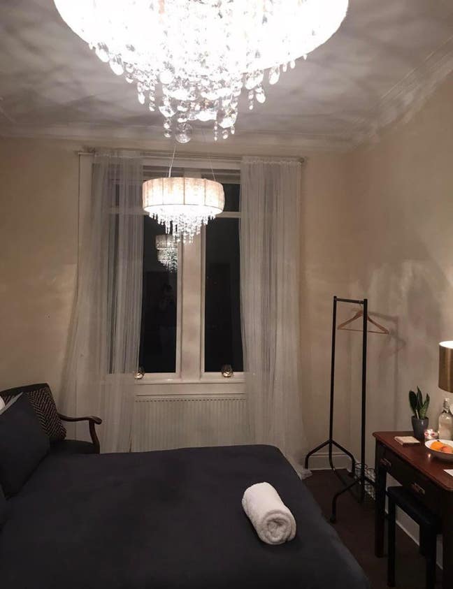 Large room close to city centre  Main Photo