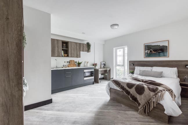 Studio to Let at Etwall House, Uttoxeter Old Road Main Photo