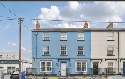 Luxury furnished double room available  Main Photo