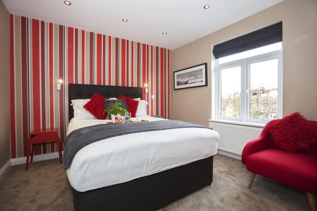 Luxury Ensuite Rooms near to Town Centre Main Photo