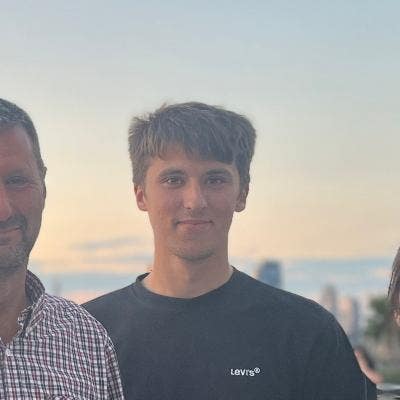 Friendly post grad student Main Photo
