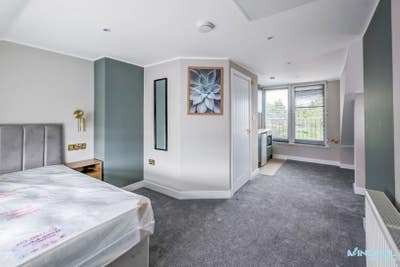 Stylish Room in a Shared House, Loughborough Road  Main Photo
