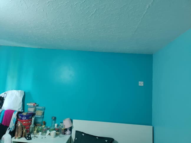 Large Double Bed Room Main Photo