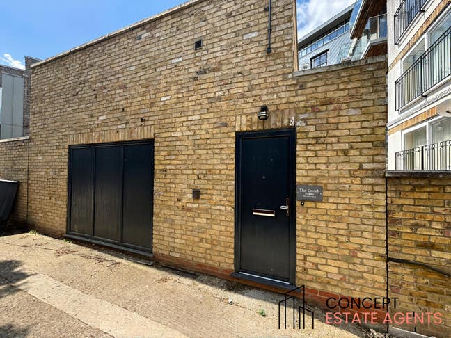 3 Bed 3 Bath on Cavendish Road, Colliers Wood,SW19 Main Photo