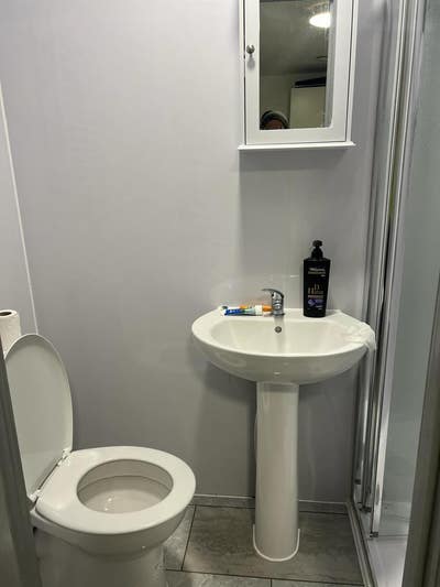  Studio  Flat  in Elmgrove Road,  Harrow  HA1 Main Photo