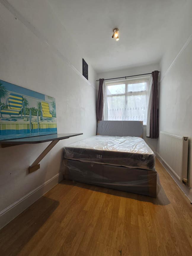 Double room to rent in Hayes, newly painted Main Photo
