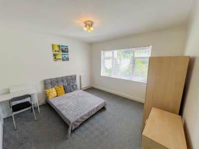 🌟Large Double Room - All Bills Included🌟 Main Photo