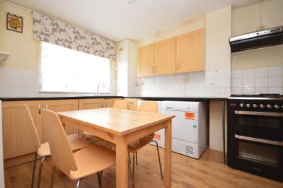 2 Double Bedroom Apartment- E14 Main Photo