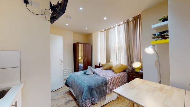 P- Bright Studio Flat in Willesden Green Main Photo