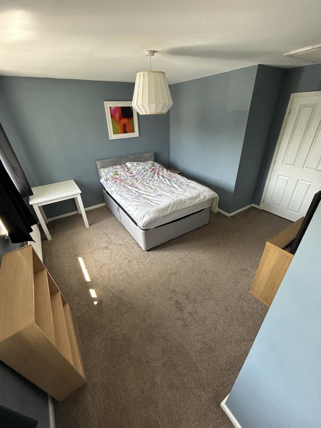 Large double room Main Photo