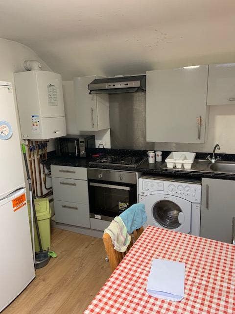 1 Bedroom Flat on Ridgefield Road  Main Photo
