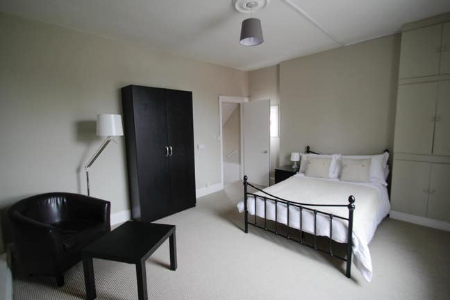 Spacious double room in Rusthall 01/09/25 Main Photo