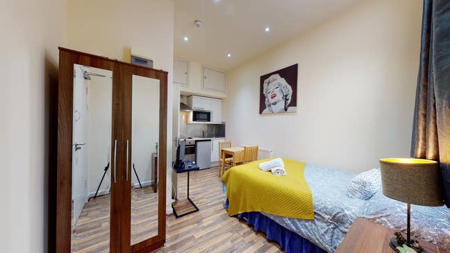 P- Cosy Studio in Brondesbury Park Main Photo