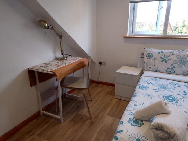  Rooms   in  Cambridge  South  CB5 Main Photo