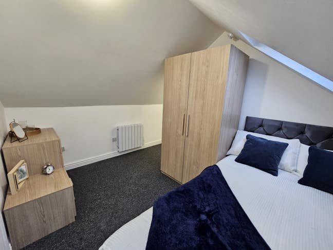 🏡 Double Ensuited Room - Thorold St🏡 Main Photo