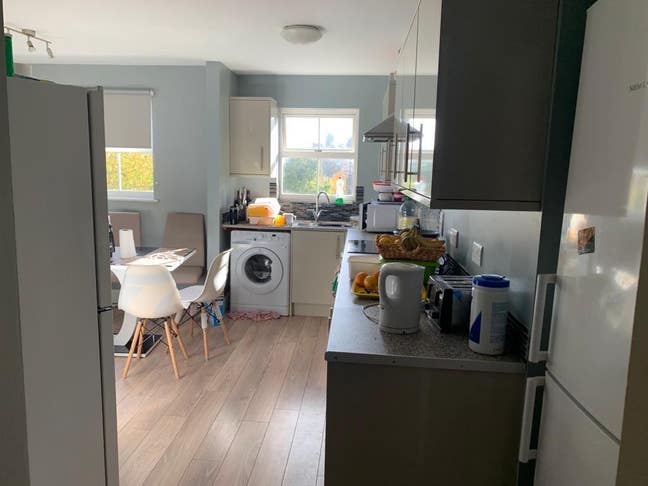 Double Bedroom / Peckham Main Photo