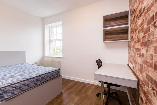 Room available from Graysons Properties  Main Photo