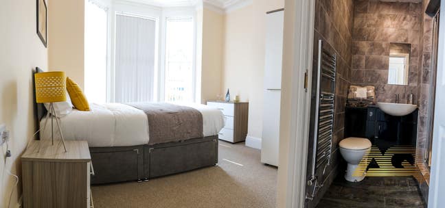 Taste Of Luxury Property in Dogsthorpe - PE1 💎 Main Photo