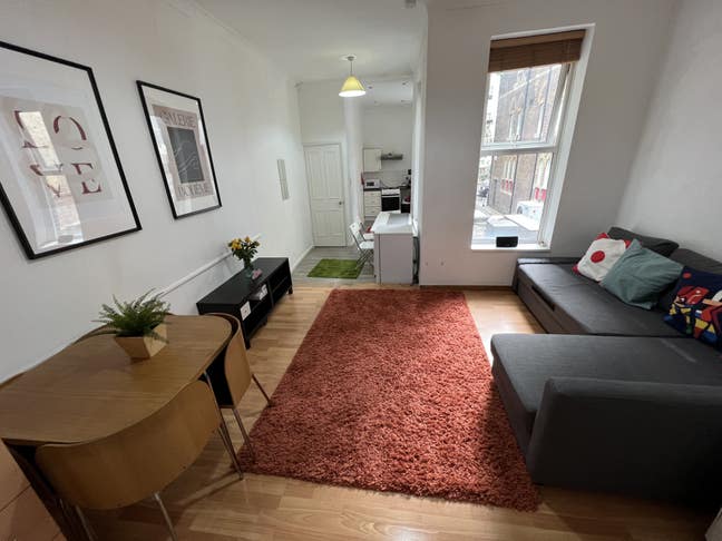 BEST OFFER-start today-5m Russell Square-All incl Main Photo
