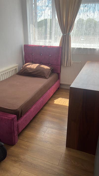 Single room. Available for rent  Main Photo