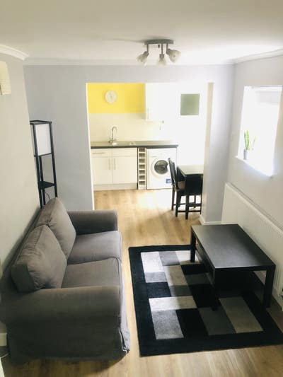 Two-2 Bedroom Ground-Floor Flat on Tasman Road Main Photo