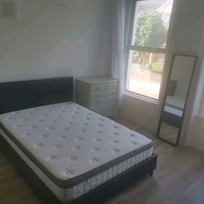 Room for rent Main Photo