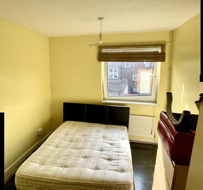 Close to Edmonton Green Station N9  Main Photo