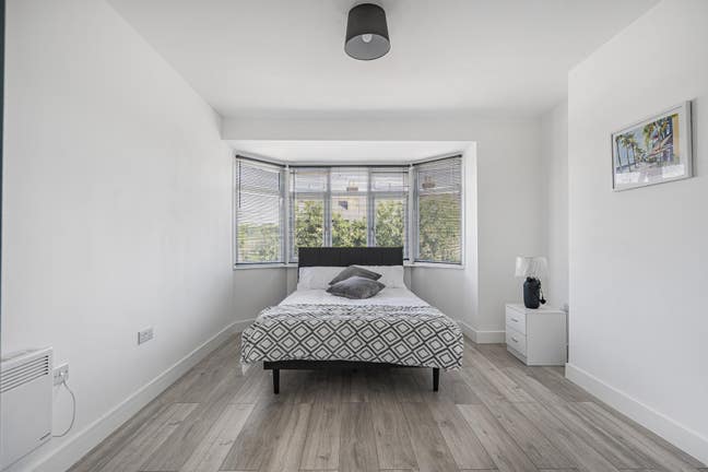 Luxury House Share Main Photo