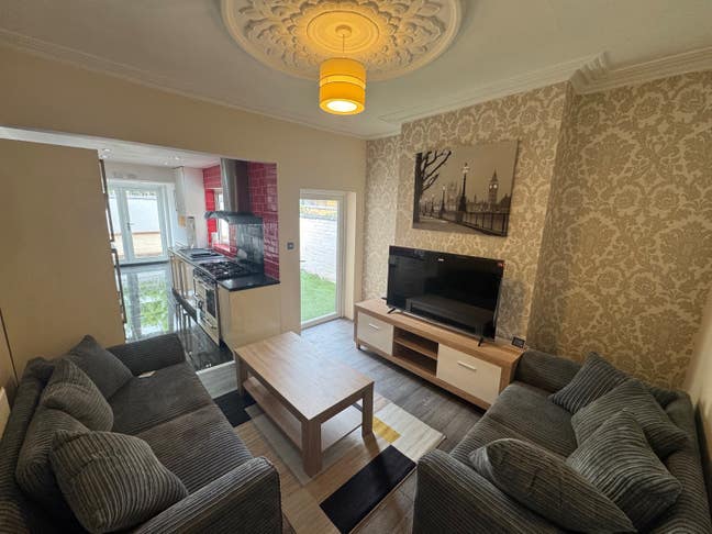Rooms to Rent in a Shared House Derby City Centre Main Photo