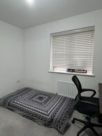 Double Room to Rent – Quiet Area of Stratford-upon Main Photo