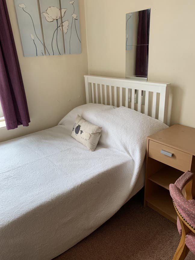 Double room Students All inclusive Hyde Park Leeds Main Photo