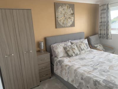 Spacious double room available September  Main Photo