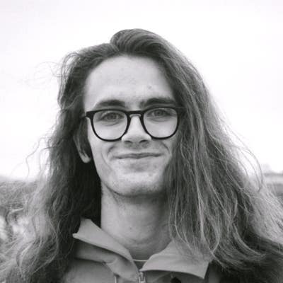 Hello, I'm Theo, moving from North Yorkshire ... Main Photo