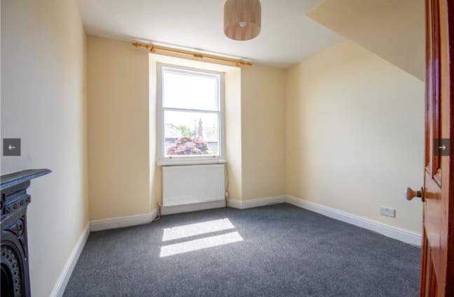 Spacious one bedroom for rent near to town center Main Photo