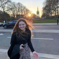 Lizzie Jones  Main Photo