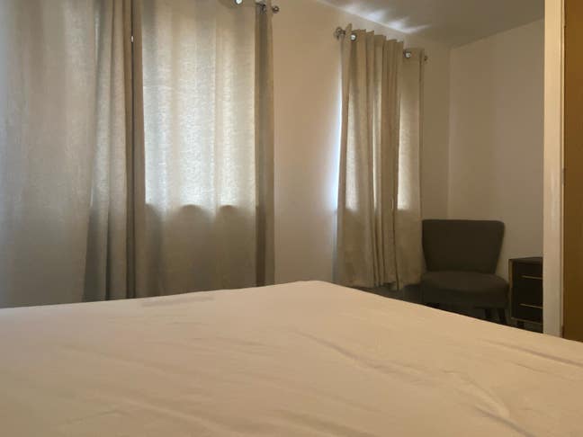 Double room available for rent in walnut tree Main Photo