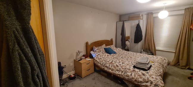 Looking for roomate to extend my tenancy Main Photo