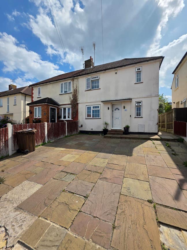 4 Bed Terraced House at ME2 Main Photo